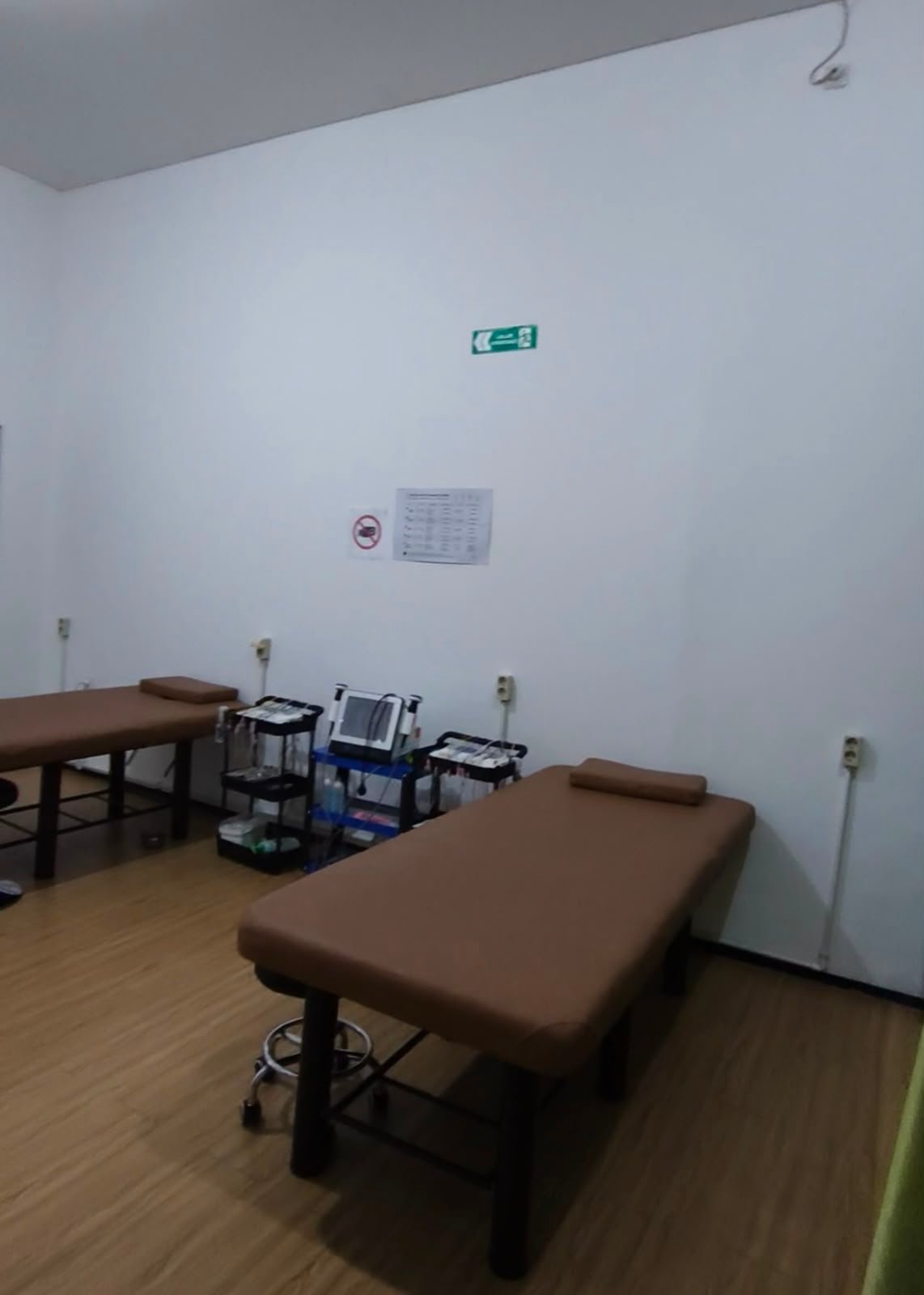 Foto fasilitas dr. Angga Clinic